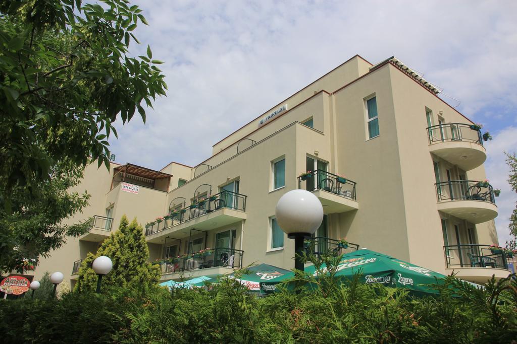 Family Hotel Aurelia Sunny Beach Esterno foto